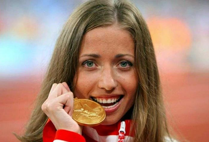 Қынаптың зәр шығару видеосы