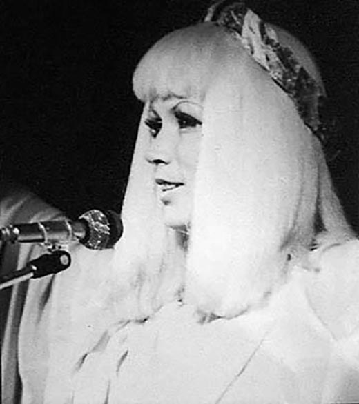 певица Ольга Левицкая