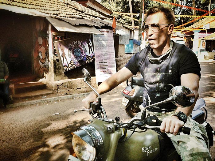 Паша Лычникофф в фильме Родина