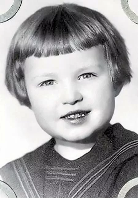 Патриарх Кирилл в детстве