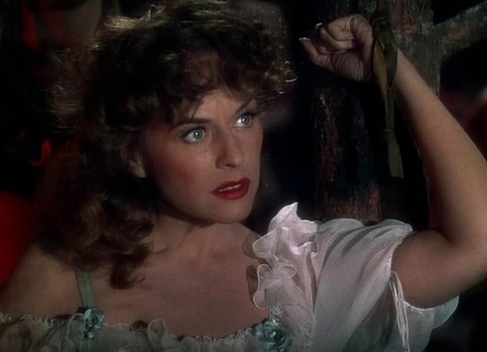 Полетт Годдар в фильме Непобеждённый