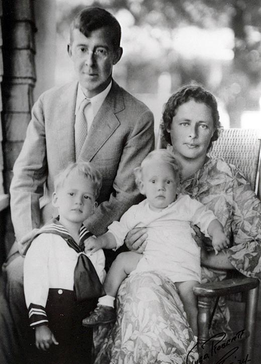 Питирим Сорокин с женой и сыновьями