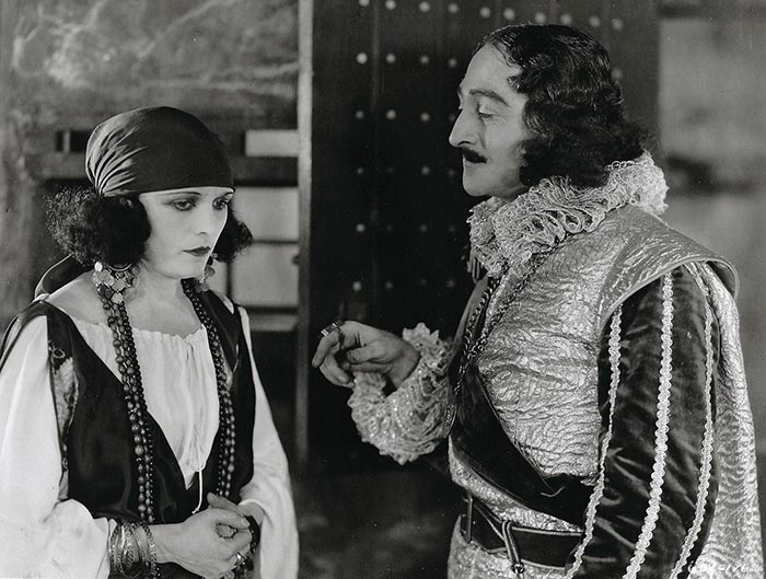 Пола Негри в фильме Испанская танцовщица