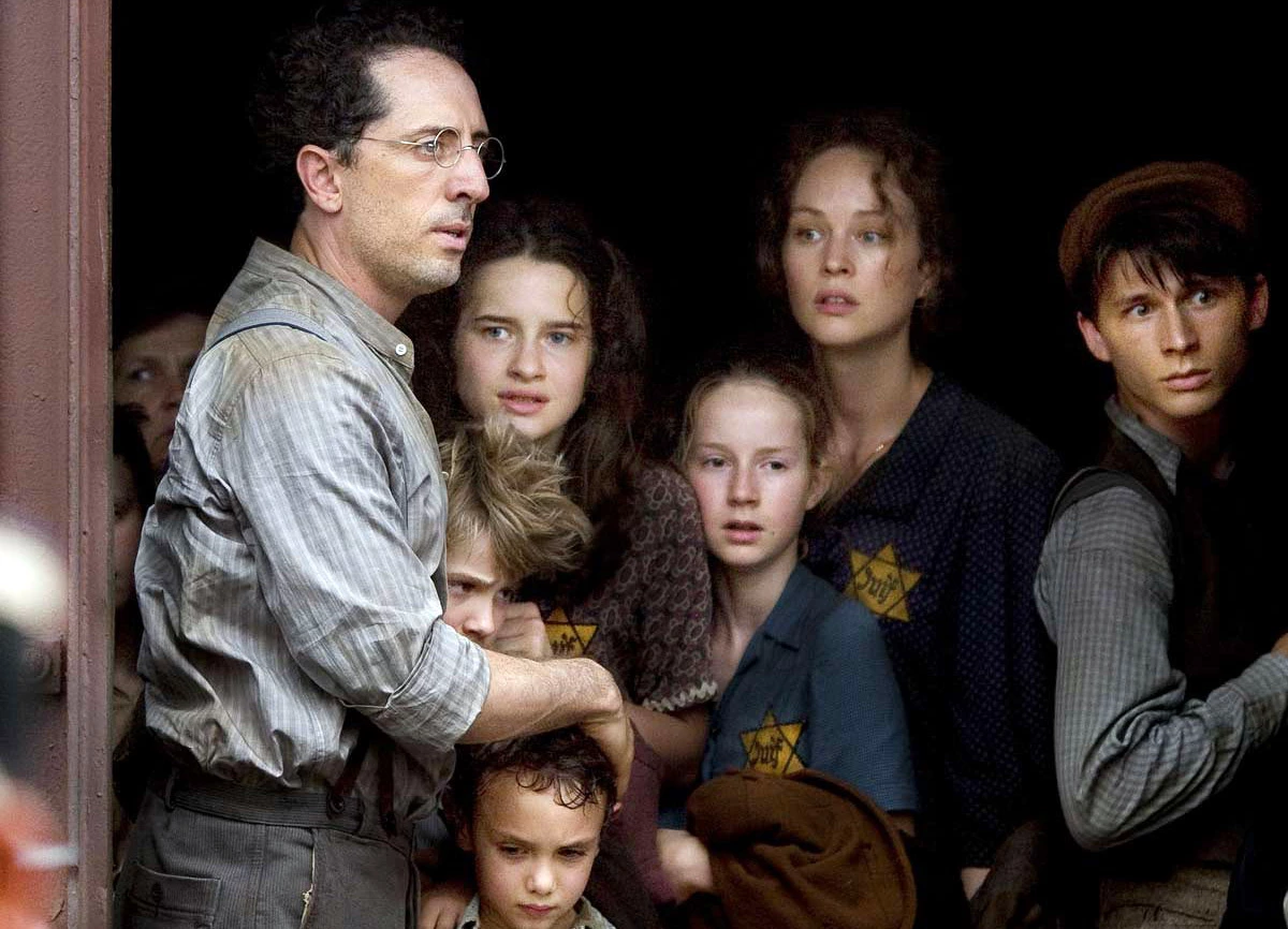 Ребекка Мардер в фильме Облава