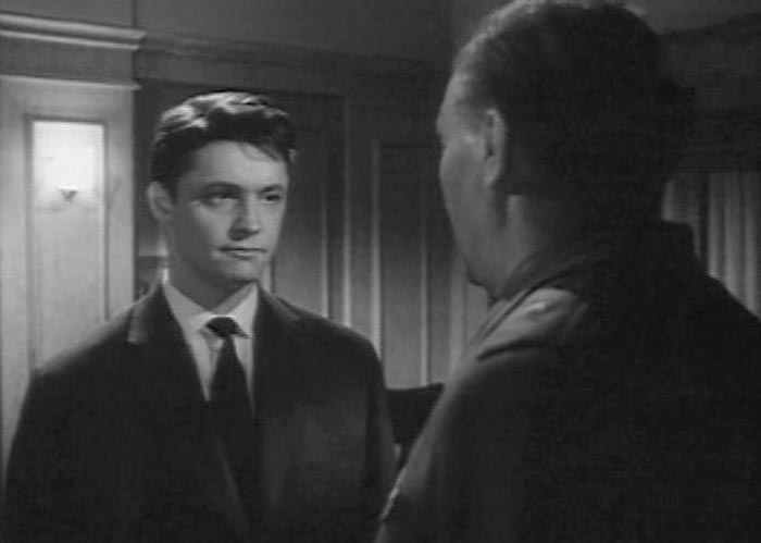 Роман Хомятов в фильме Выстрел в тумане