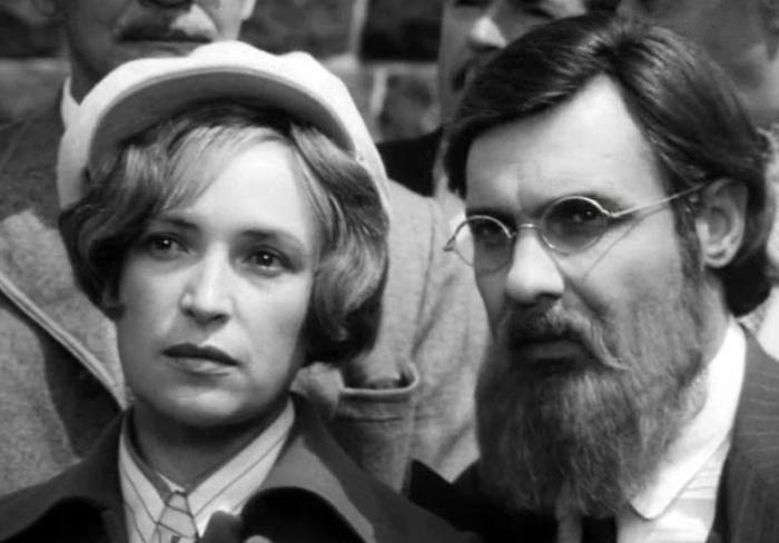 Ростислав Янковский в роли Георгия Пятакова