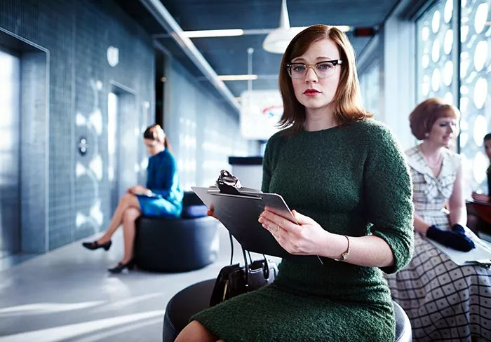 Сара Снук в фильме Патруль времени