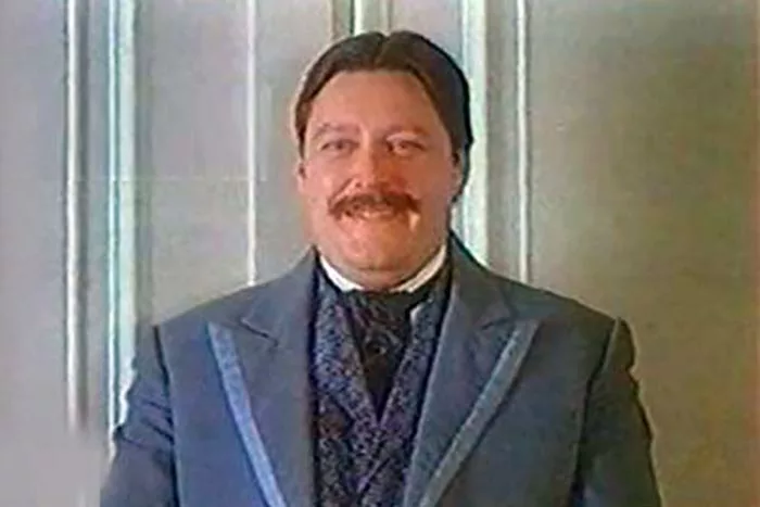 Сергей Воробьев в фильме Дебюсси или Мадемуазель Шу-Шу