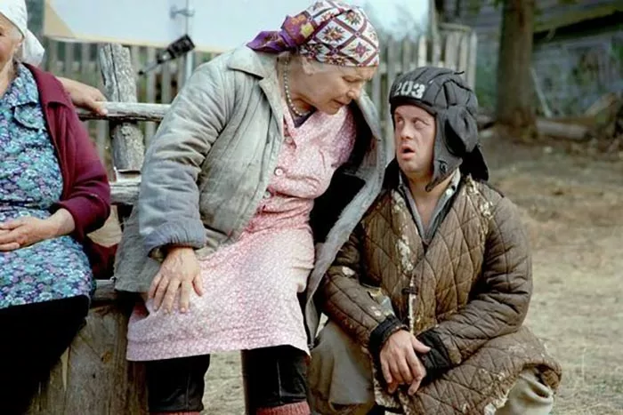 Сергей Макаров в фильме Старухи