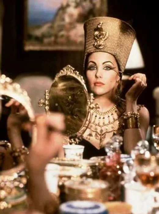 Шерилин Фенн в фильме Лиз История Элизабет Тэйлор