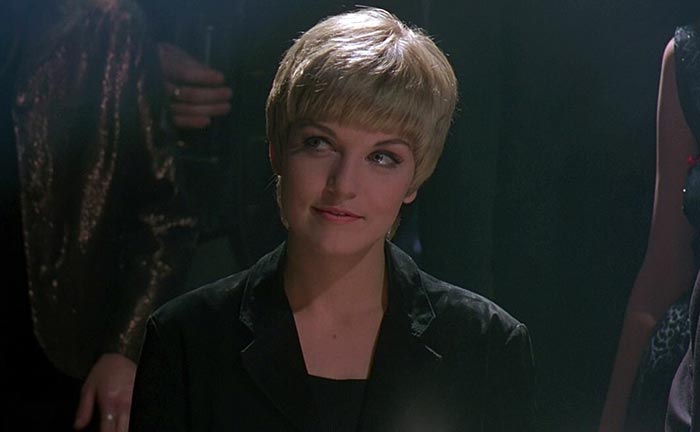 Шерил Ли в фильме Битлз Четыре плюс один