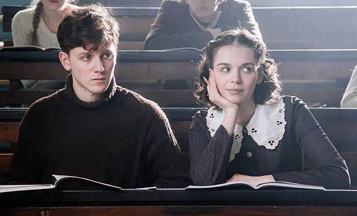 Софья Синицына в сериале В парке Чаир