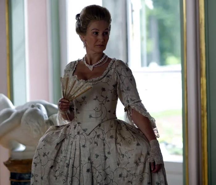 Светлана Флейтес в фильме Китайский дворец Наследие императрицы