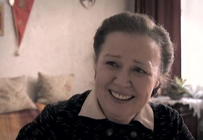 Светлана Йозефий в фильме Хоккейные игры