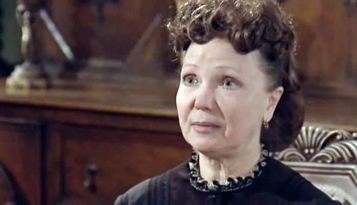 Светлана Нехороших в сериале Тайны института благородных девиц