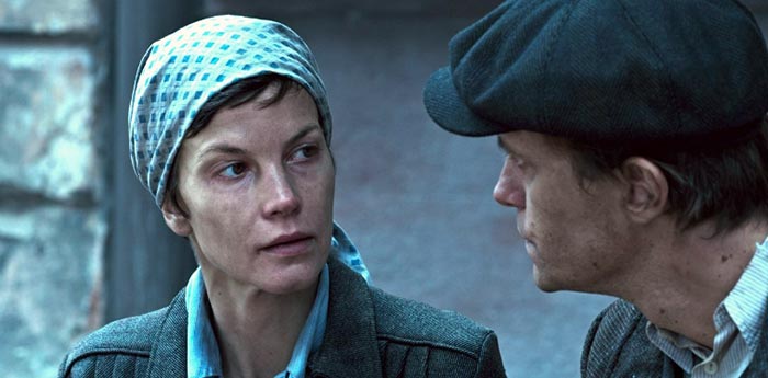 Сильвия Хукс в фильме План А