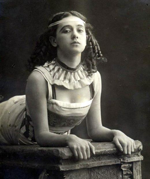 Тамара Карсавина в молодости