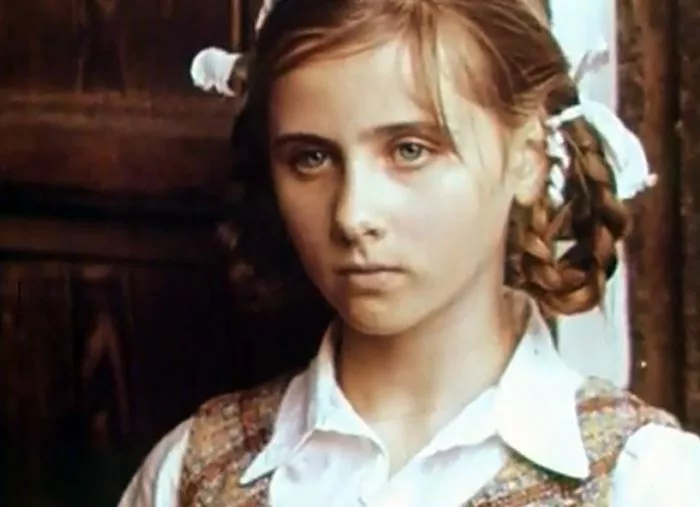 Таня Щигельская в фильме Пятерка отважных