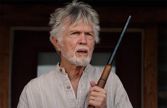 Том Скерритт в фильме Лови пулю