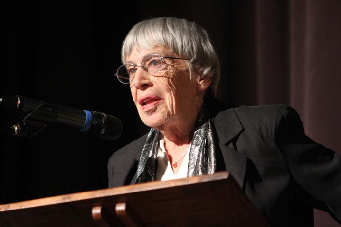 Урсула Ле Гуин (Ursula Le Guin) - биография, новости, личная жизнь ...