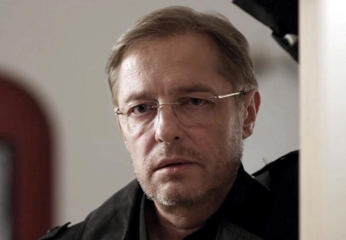 Вадим Пожарский в сериале Глаза в глаза