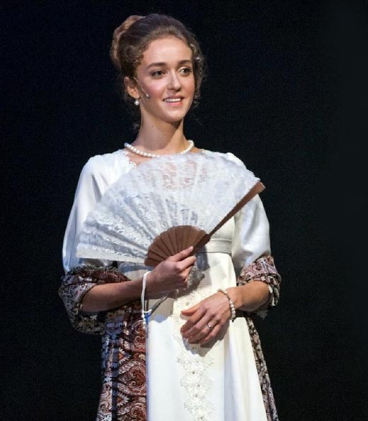 Варвара Шаталова в спектакле Метель