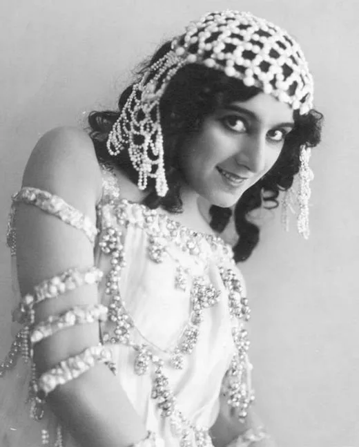 балерина Вера Каралли 3