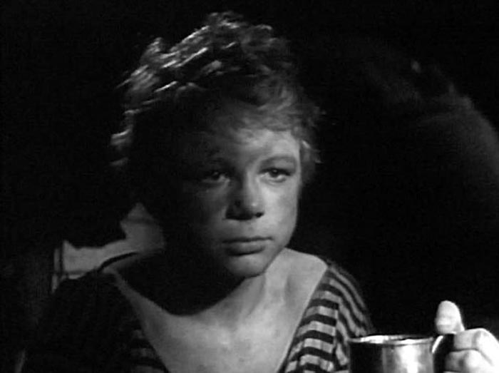 Виктор Холмогоров в фильме Армия Трясогузки