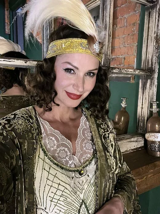 актриса Виктория Каруна