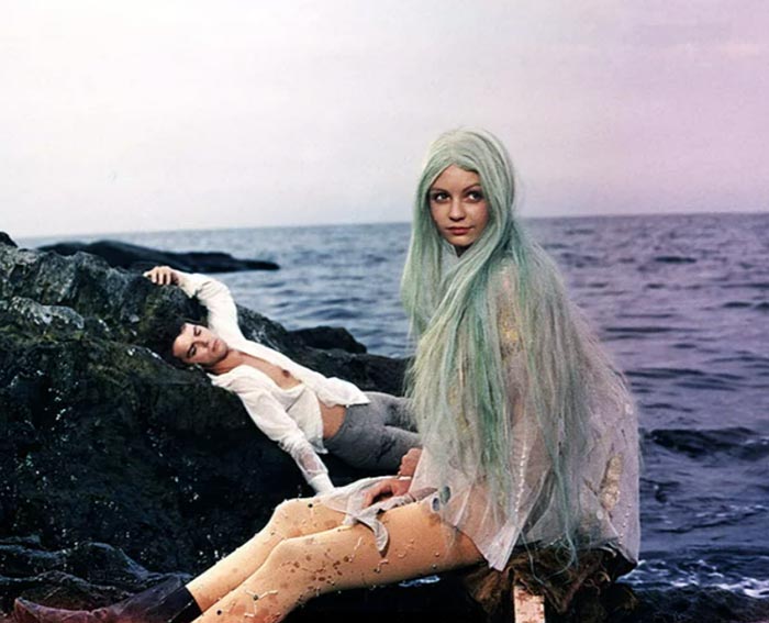 Виктория Новикова в фильме-сказке Русалочка