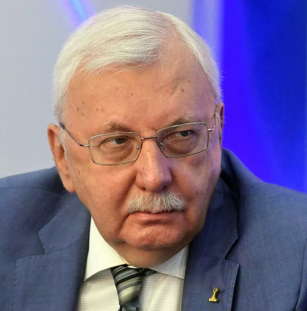 Виталий Товиевич Третьяков