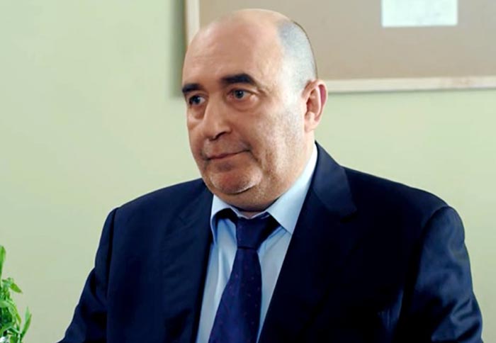 Виталий Новиков в сериале Куба