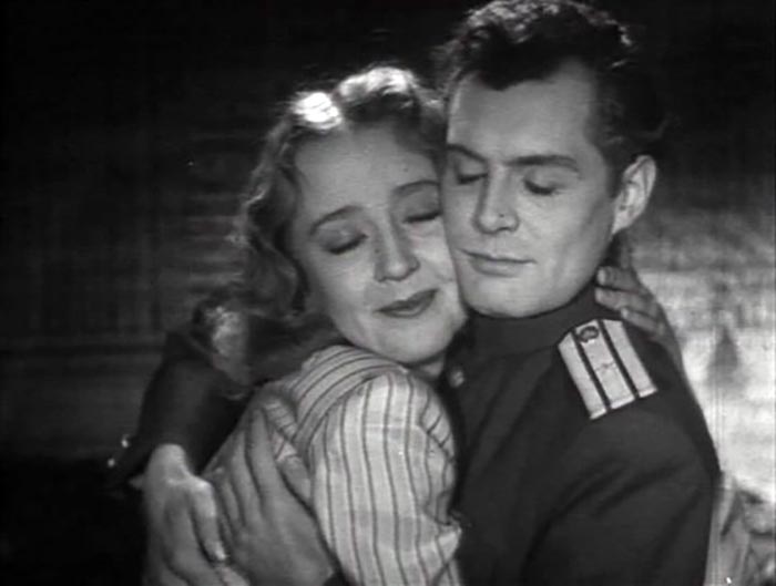 Валентина Улесова в фильме Подвиг разведчика