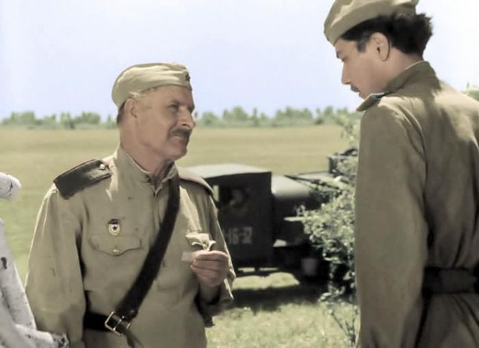 Владимир Алексеенко в фильме В бой идут одни старики