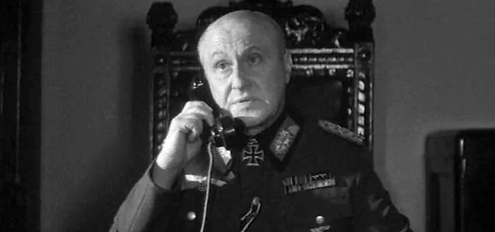 Владимир Осенев в фильме Товарищ генерал