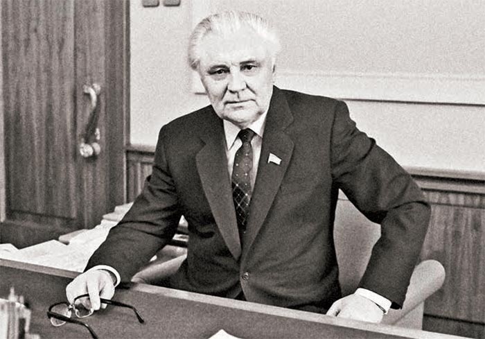 Первый секретарь ЦК Компартии Украины Владимир Щербицкий
