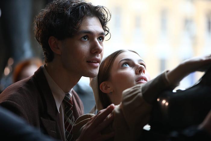 Владислав Несин в фильме Не видя преград