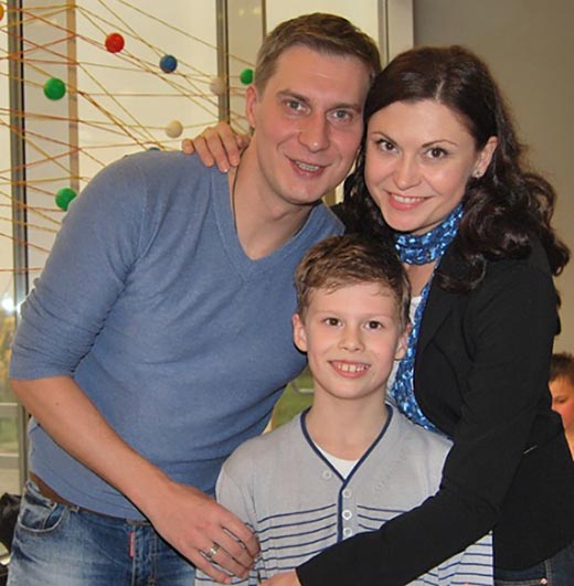 Яков Кучеревский и Ольга Петровская с сыном