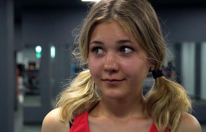 Яна Дерлыш в фильме Нет фитнеса нет любви