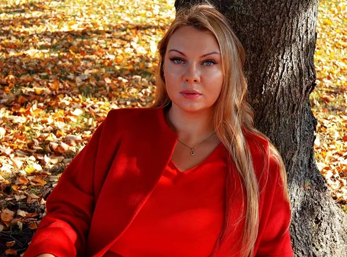 актриса Янина Калганова