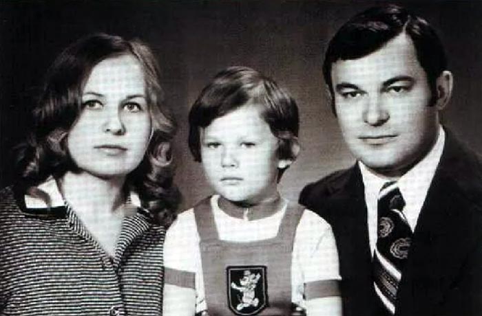 Юрий Романенко - биография, новости, личная жизнь, фото - stuki-druki.com