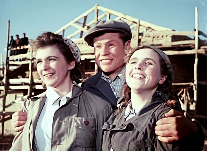 Зоя Степанова в фильме Верные друзья