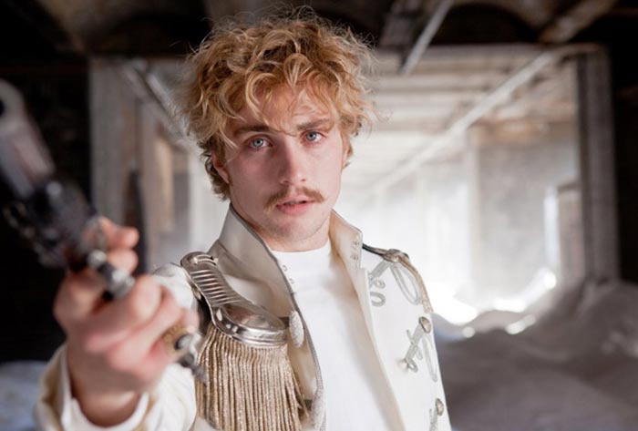 Аарон Тейлор-Джонсон в фильме Анна Каренина