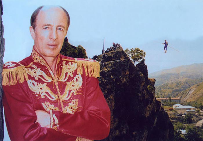 канатоходец Адам Виситаев