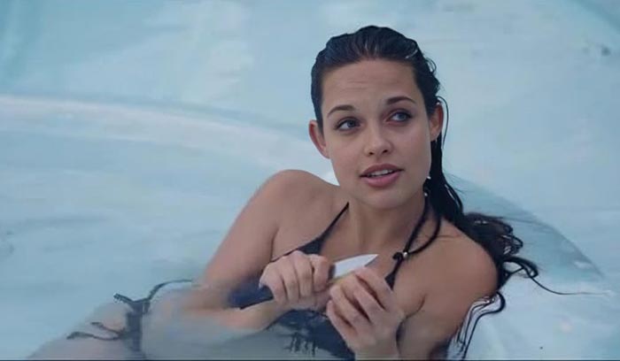 Агги Кей Адамс в фильме Райский коттедж