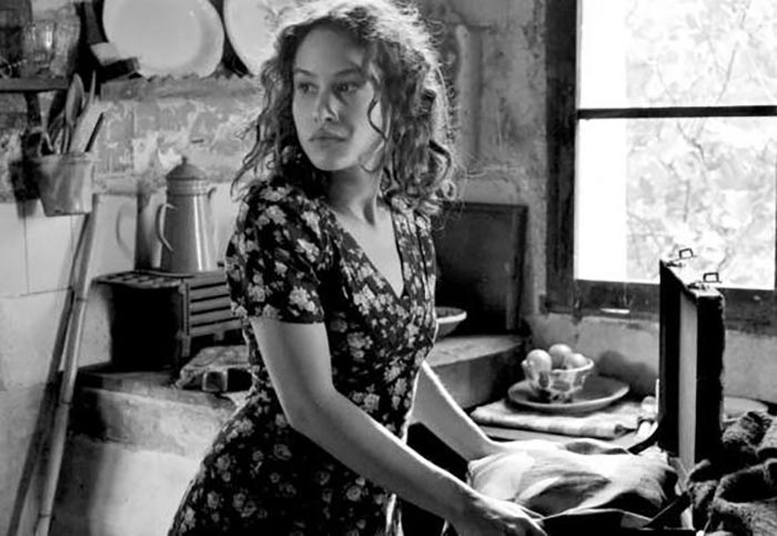 Аида Фольч в фильме Художник и его модель