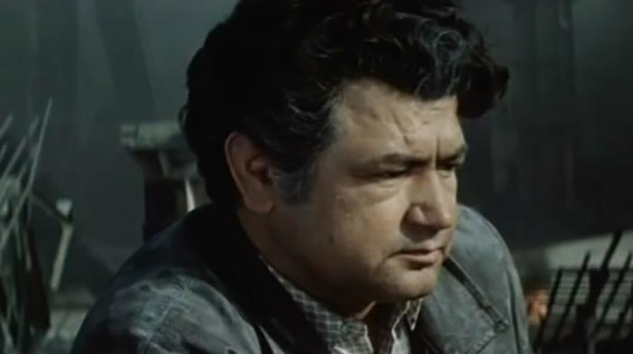 Айгум Айгумов в фильме Когда дрожит земля