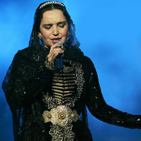 Народная артистка России Аймани Айдамирова