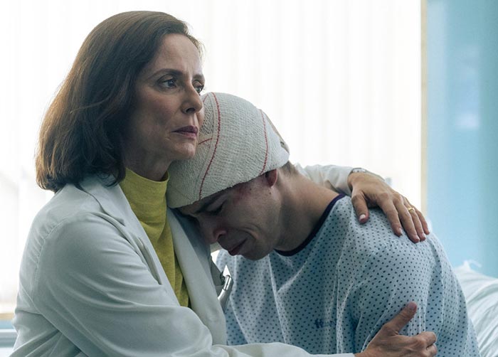 Айтана Санчес-Хихон в сериале Чуть дыша