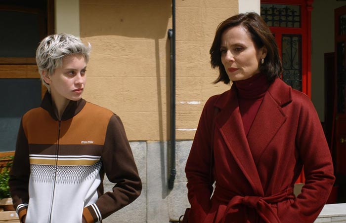 Айтана Санчес-Хихон в фильме Параллельные матери
